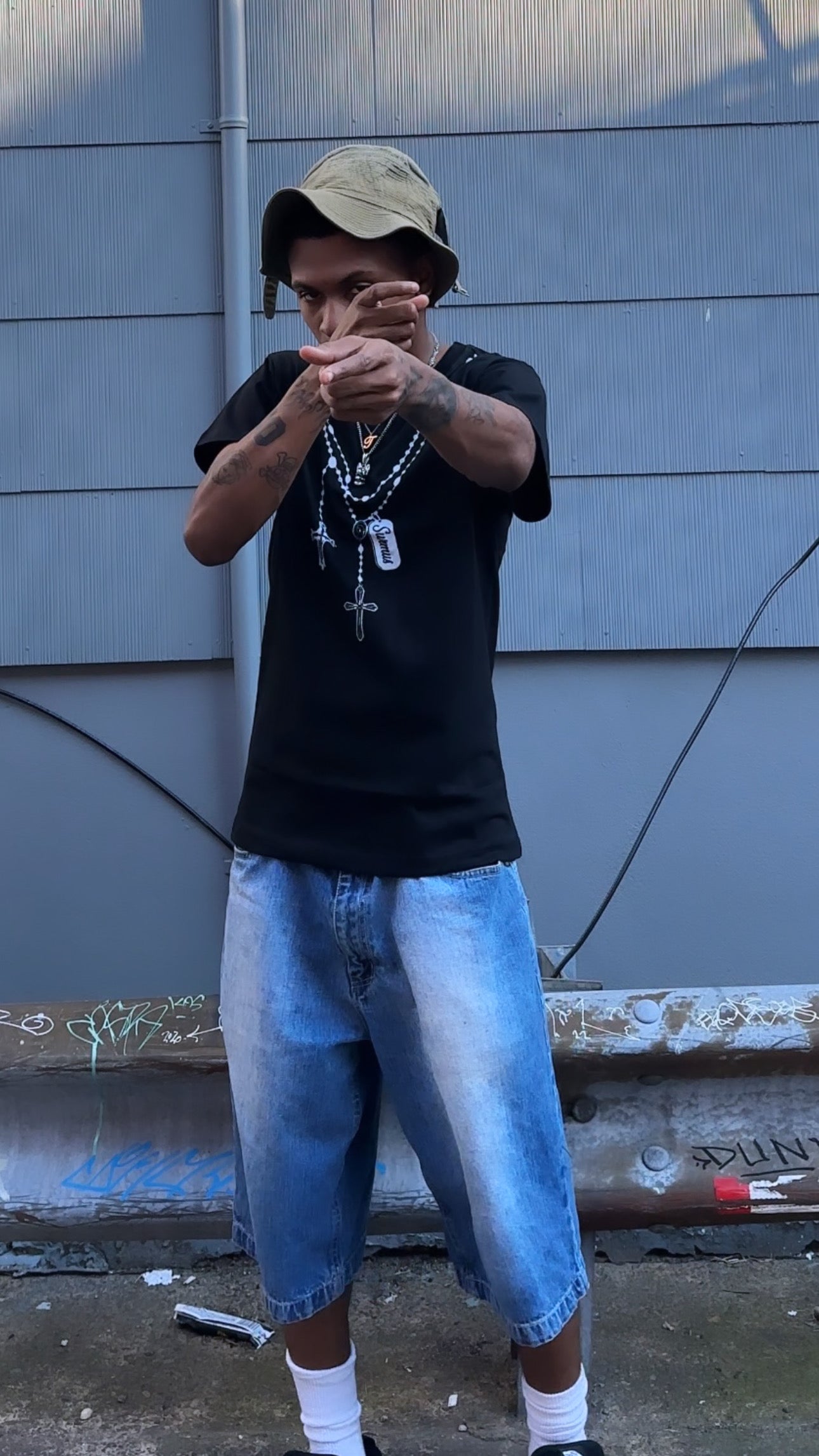 Surmus Rosary Graphic Tee